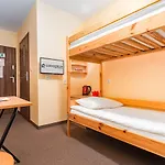 Luxhostel24 ホステル *