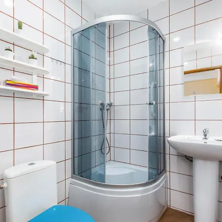 Luxhostel24 호스텔 *