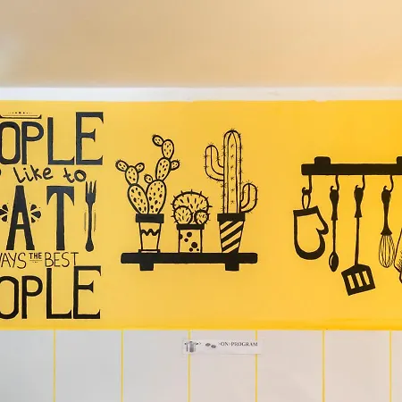 Luxhostel24 * 华沙