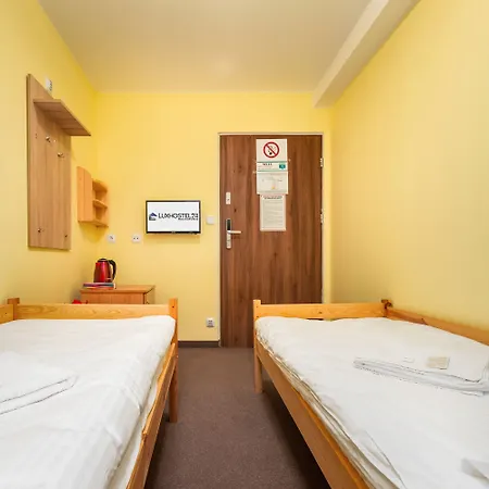 Luxhostel24 *