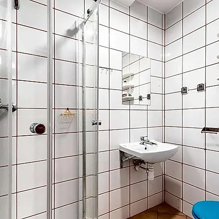 بيت شباب Luxhostel24 وارسو