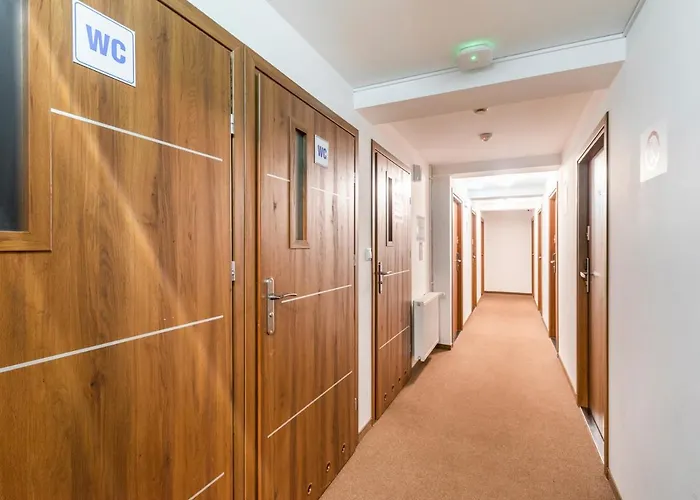 Luxhostel24 Хостел