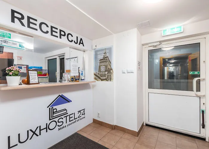 Luxhostel24 Хостел Варшава