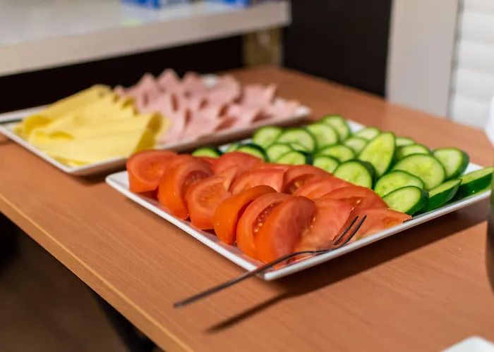 Luxhostel24 Хостел