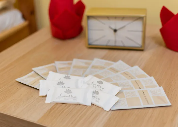 Luxhostel24 Хостел Варшава