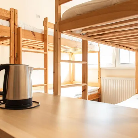 Luxhostel24 *