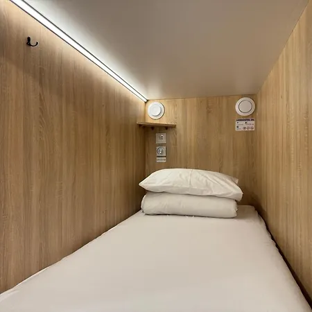 Luxhostel24 * Varsovia